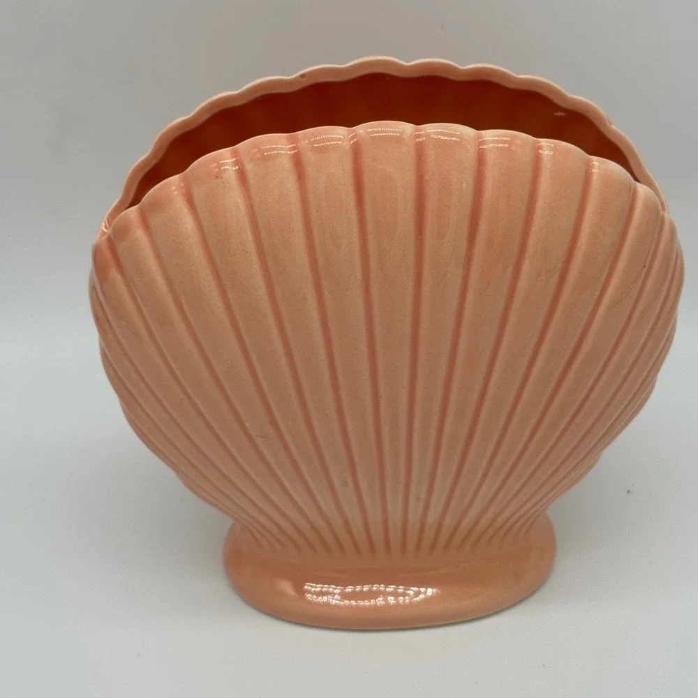 Vintage 80s Peach Ceramic Scallop Shell Fan Vase Japan Art Deco Planter 7x7